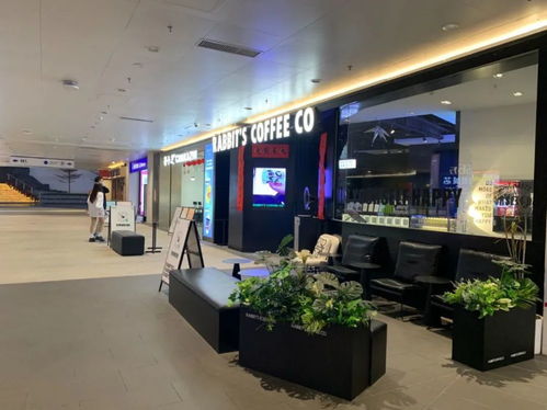 抢人抢铺 2023年,将是餐饮业厮杀最狠的一年